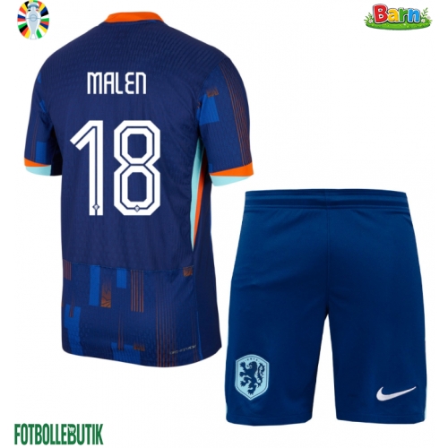 Nederländerna Donyell Malen #18 Bortaställ Barn EM 2024 Kortärmad (+ Korta byxor)